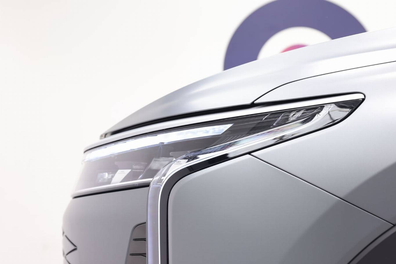 OMODA Omoda 9 Superhybrid 18
