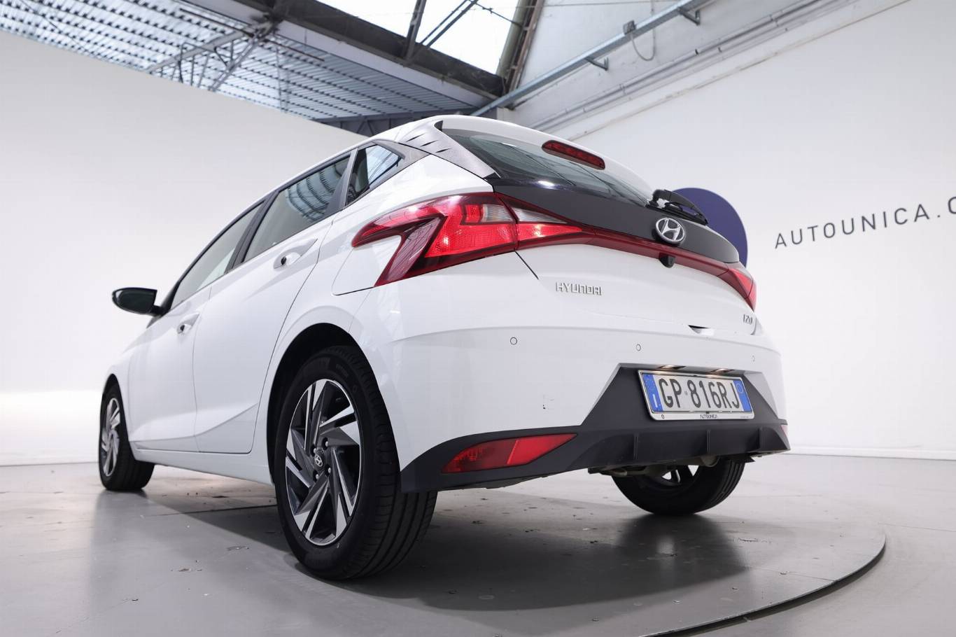 HYUNDAI I20 39