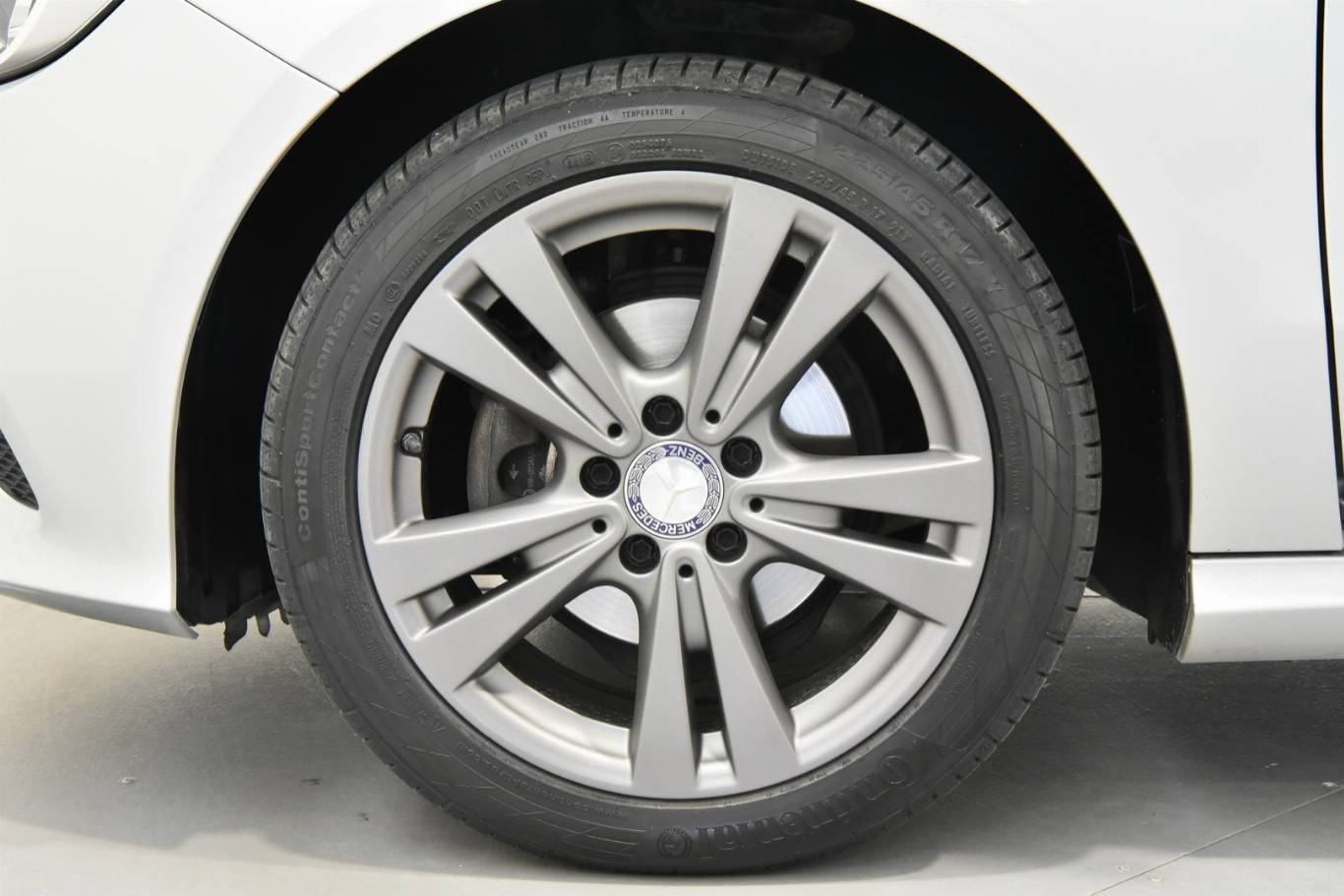 MERCEDES-BENZ A 180 32