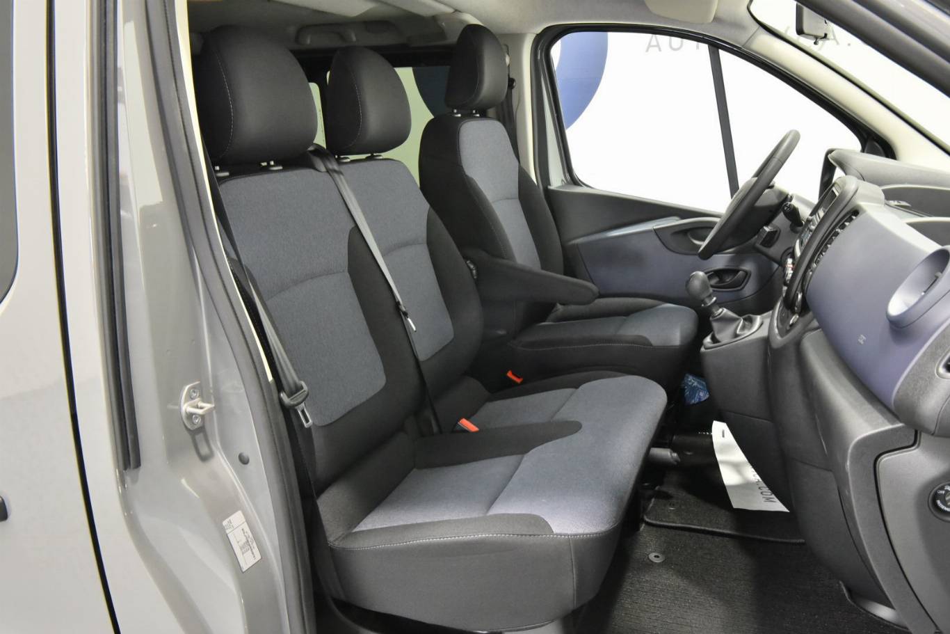 OPEL Vivaro 21