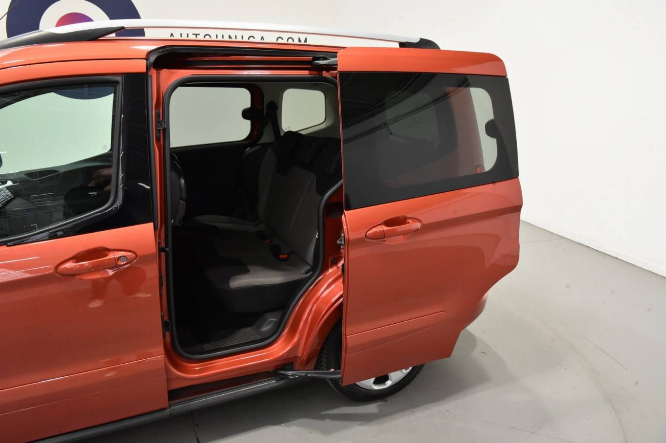 FORD Tourneo Courier 36
