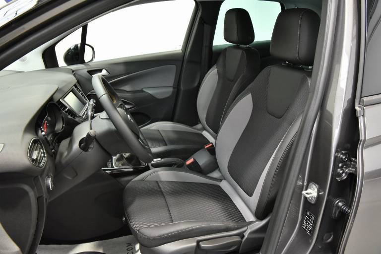 OPEL Crossland X 44