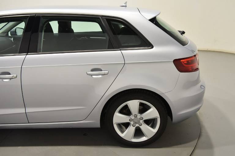 AUDI A3 34