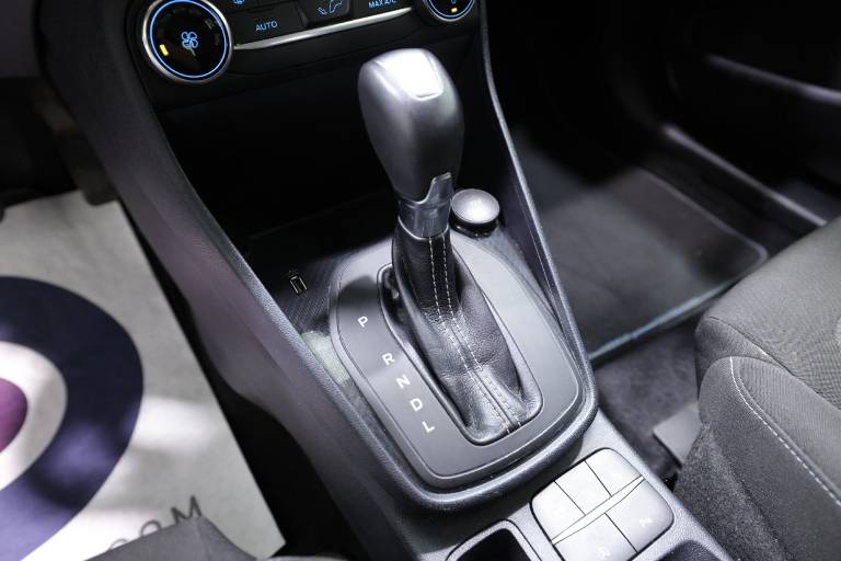 FORD Fiesta 26