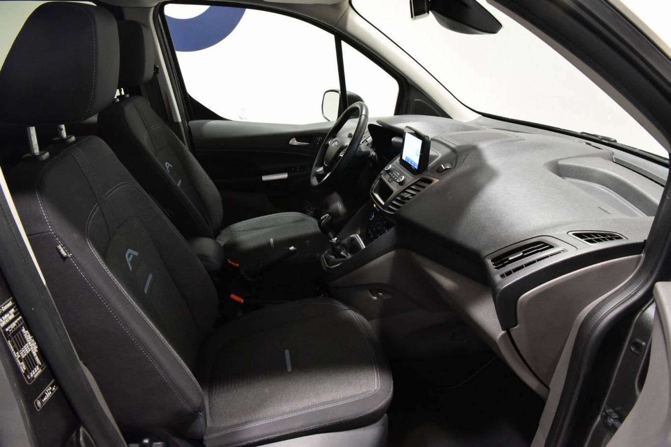 FORD Tourneo Connect 27