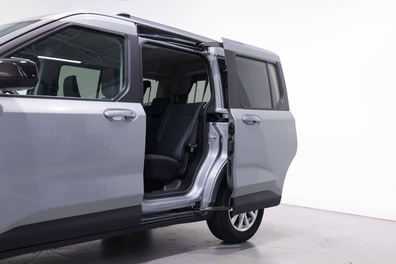 FORD Tourneo Courier 15