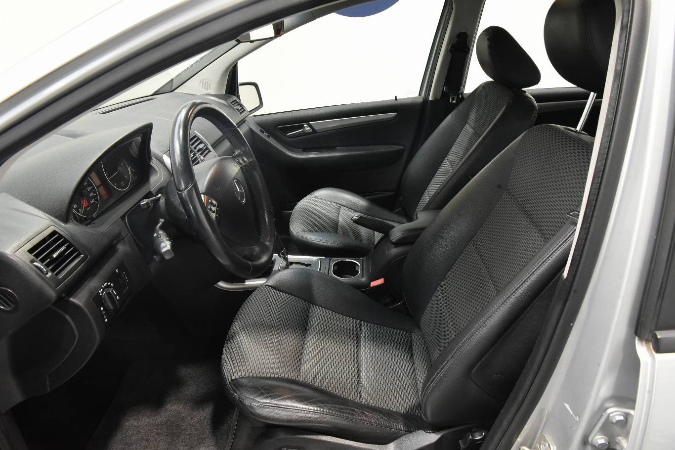 MERCEDES-BENZ Classe A   (W/C169) 8