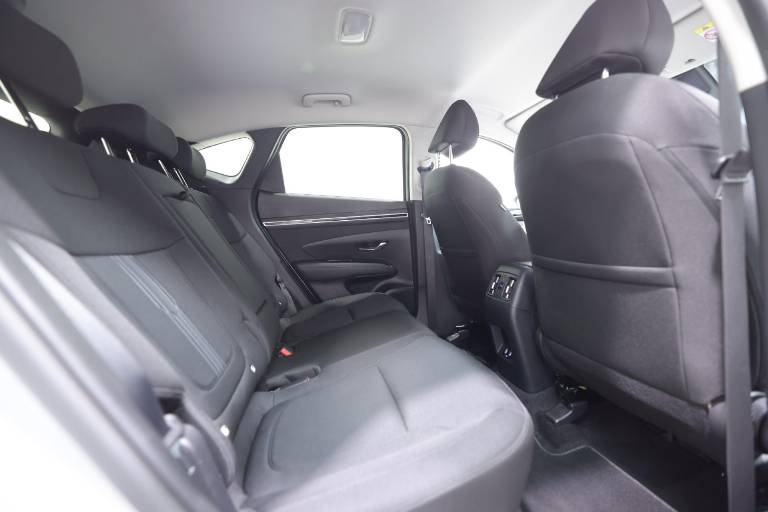 HYUNDAI Tucson 48