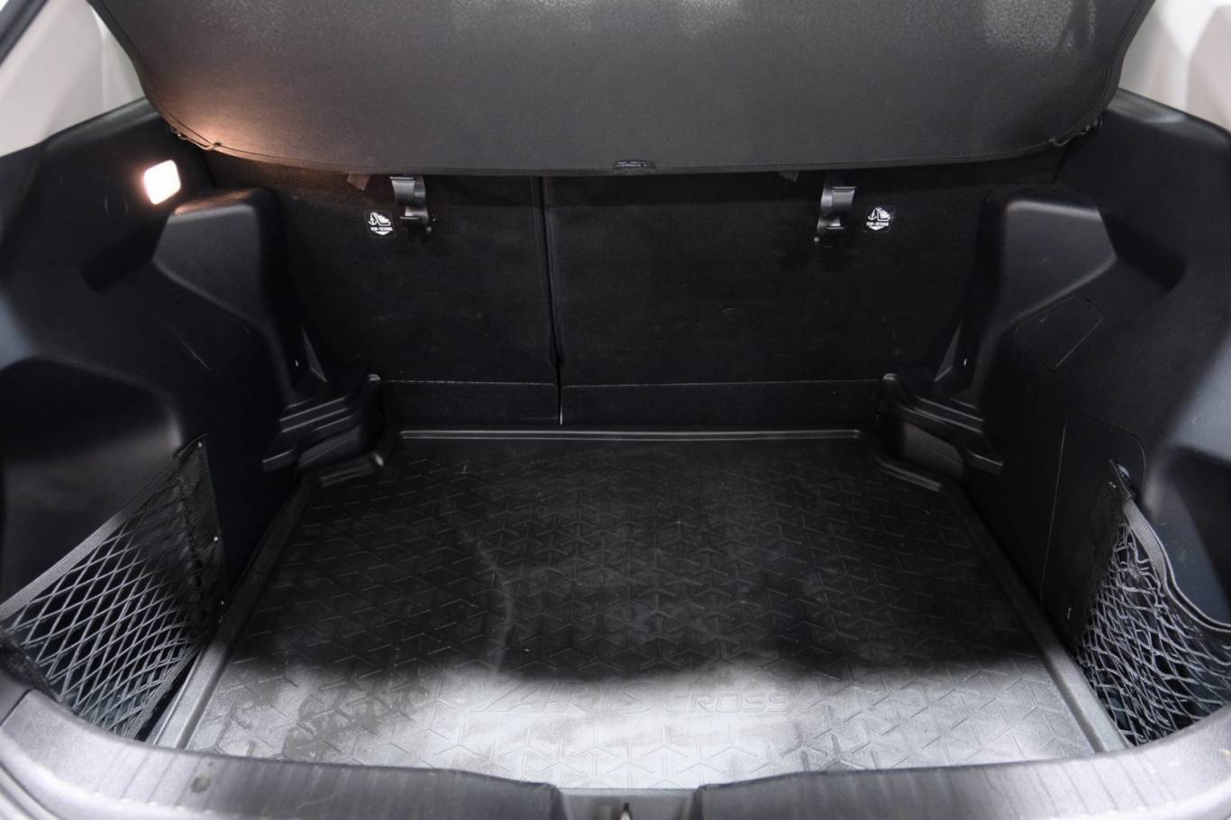 TOYOTA Yaris Cross 55