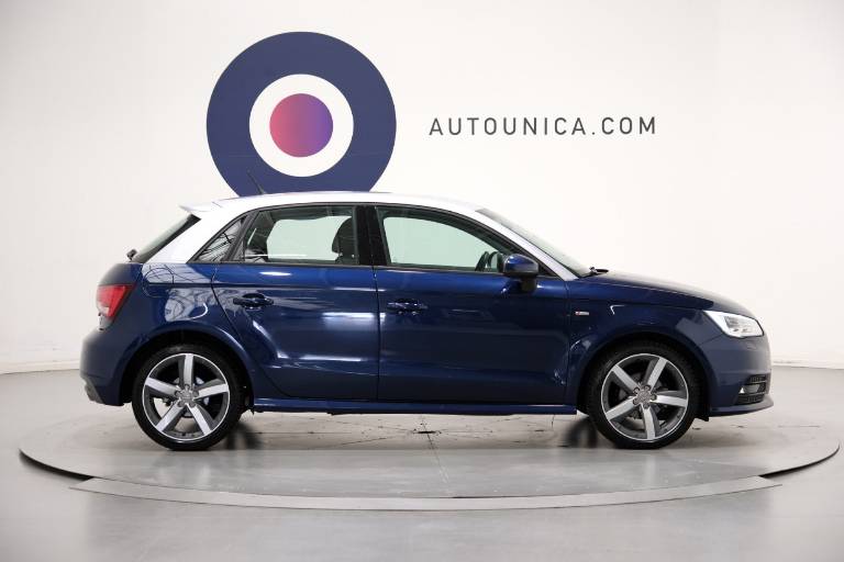 AUDI A1 4
