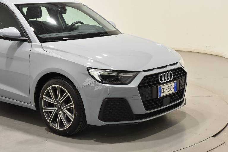 AUDI A1 13