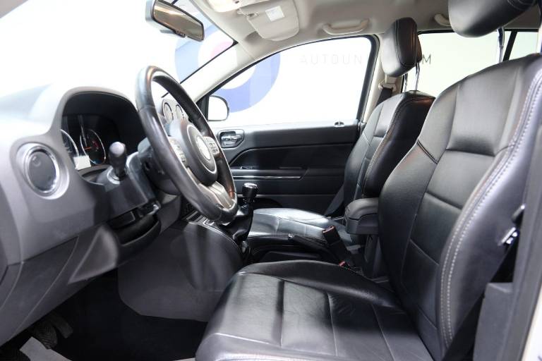 JEEP Compass 21