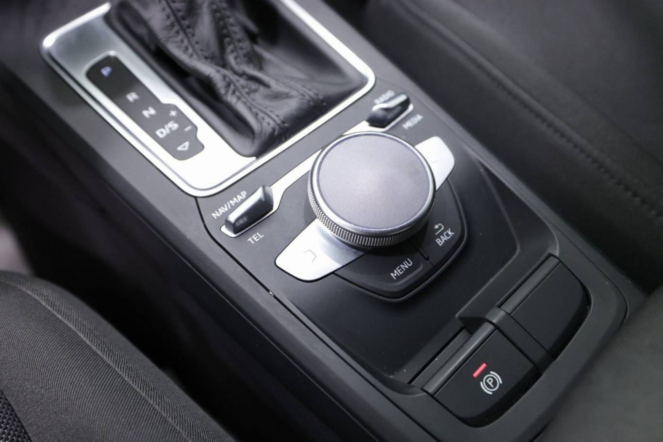 AUDI Q2 31