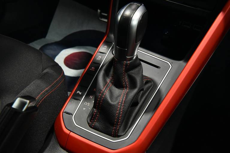 VOLKSWAGEN Polo GTI 41