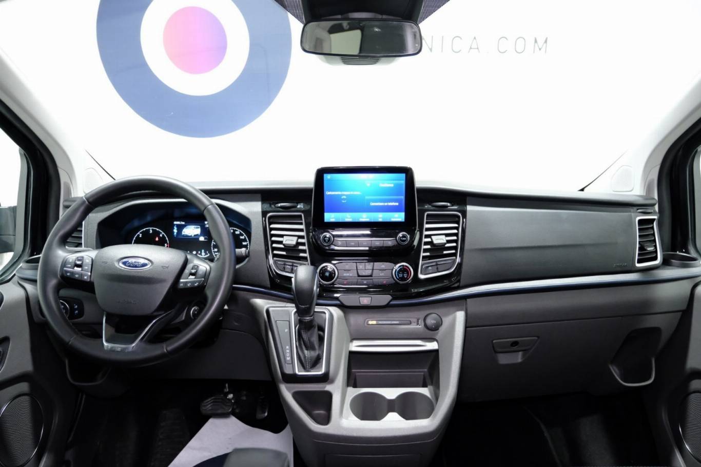 FORD Tourneo Custom 51