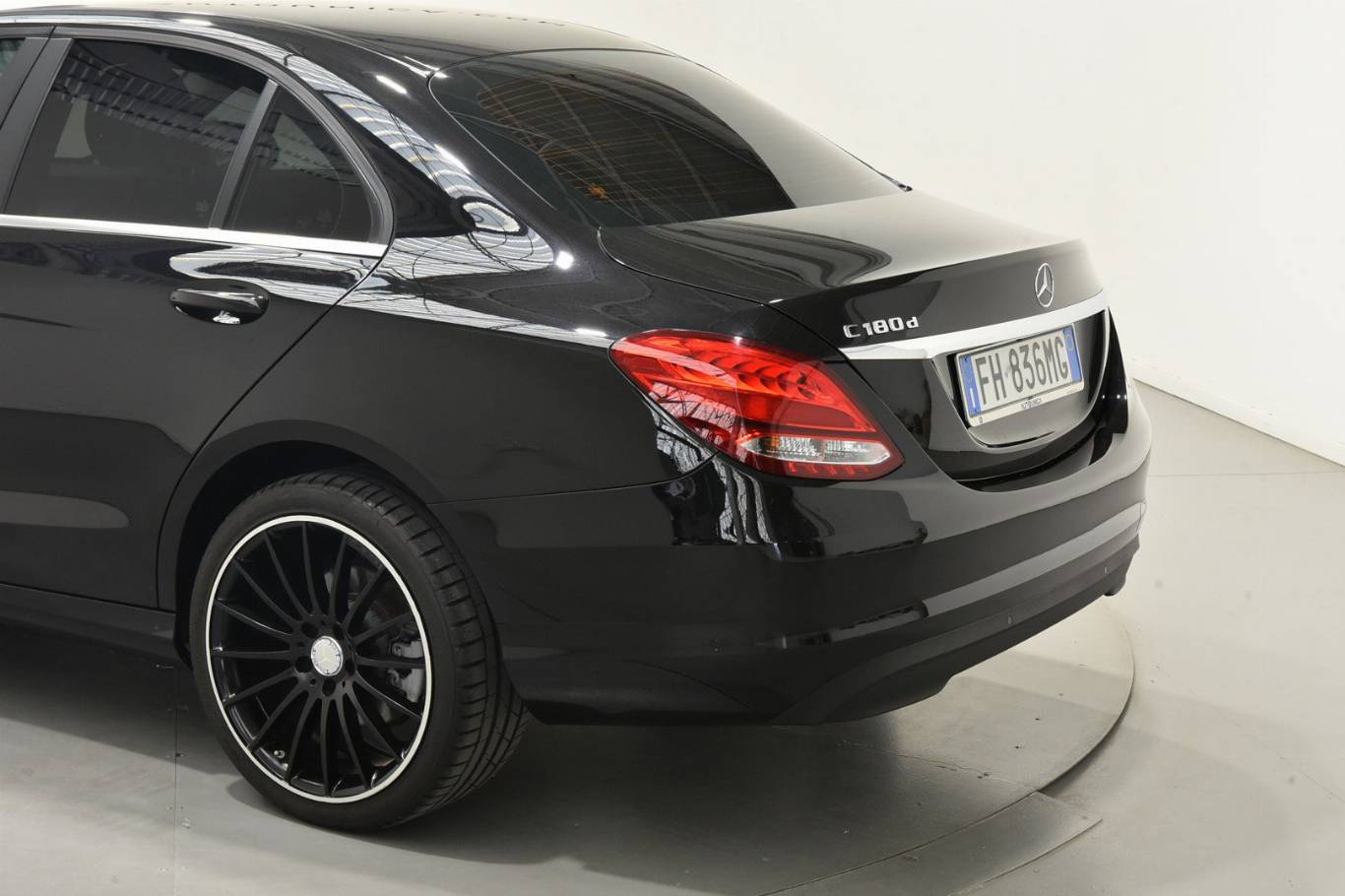 MERCEDES-BENZ C 180 45