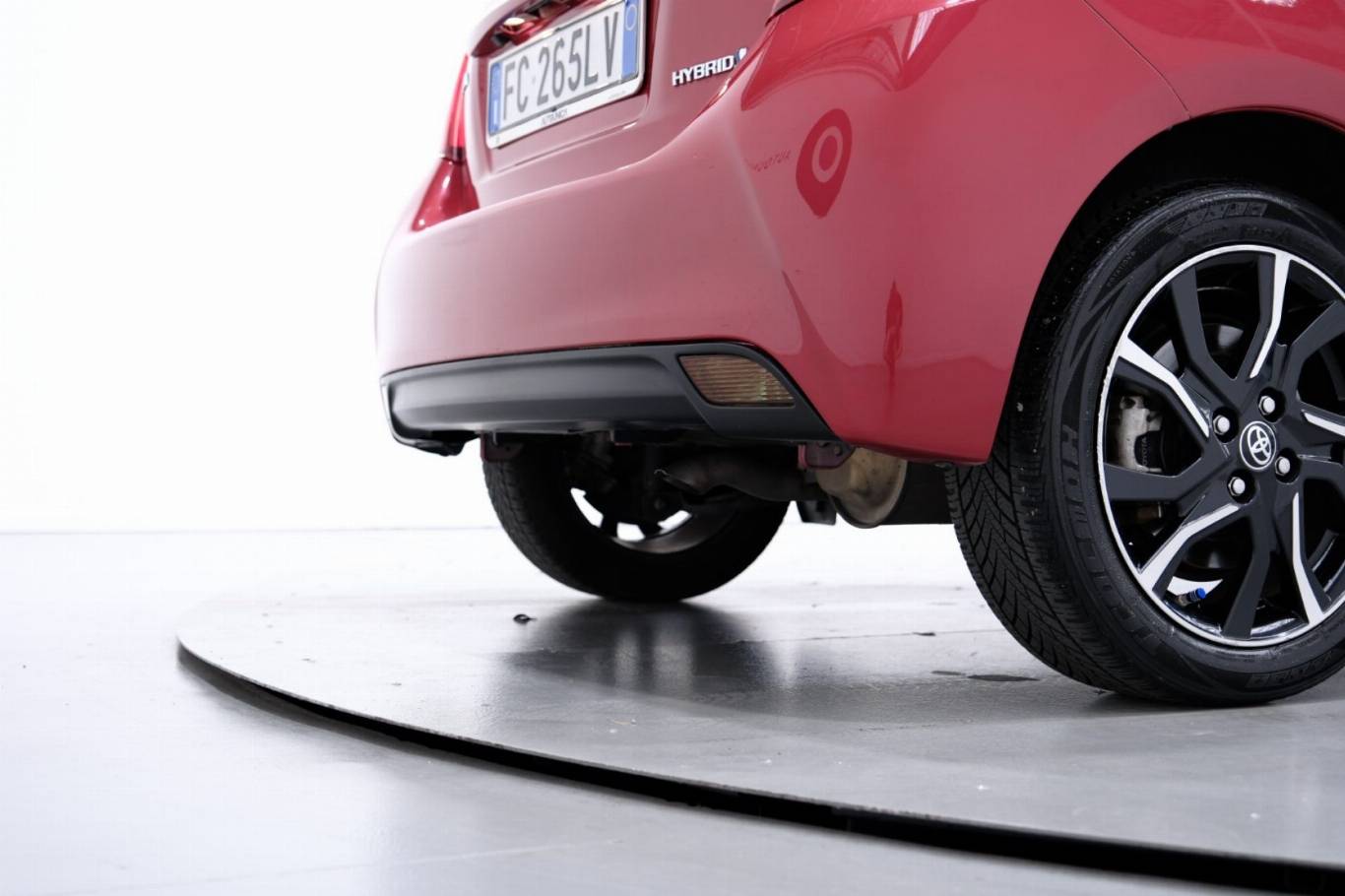 TOYOTA Yaris 55