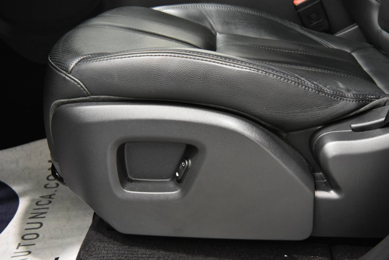 LAND ROVER Range Rover Sport 38