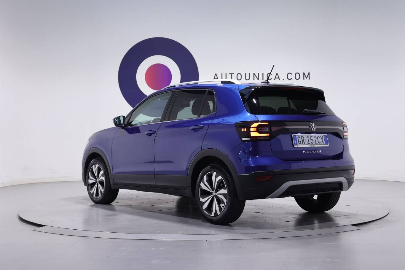VOLKSWAGEN T-Cross 16