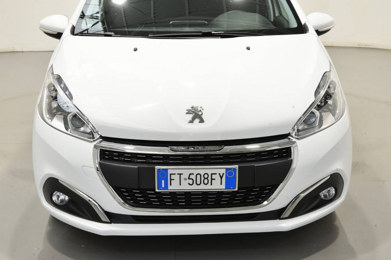 PEUGEOT 208 14