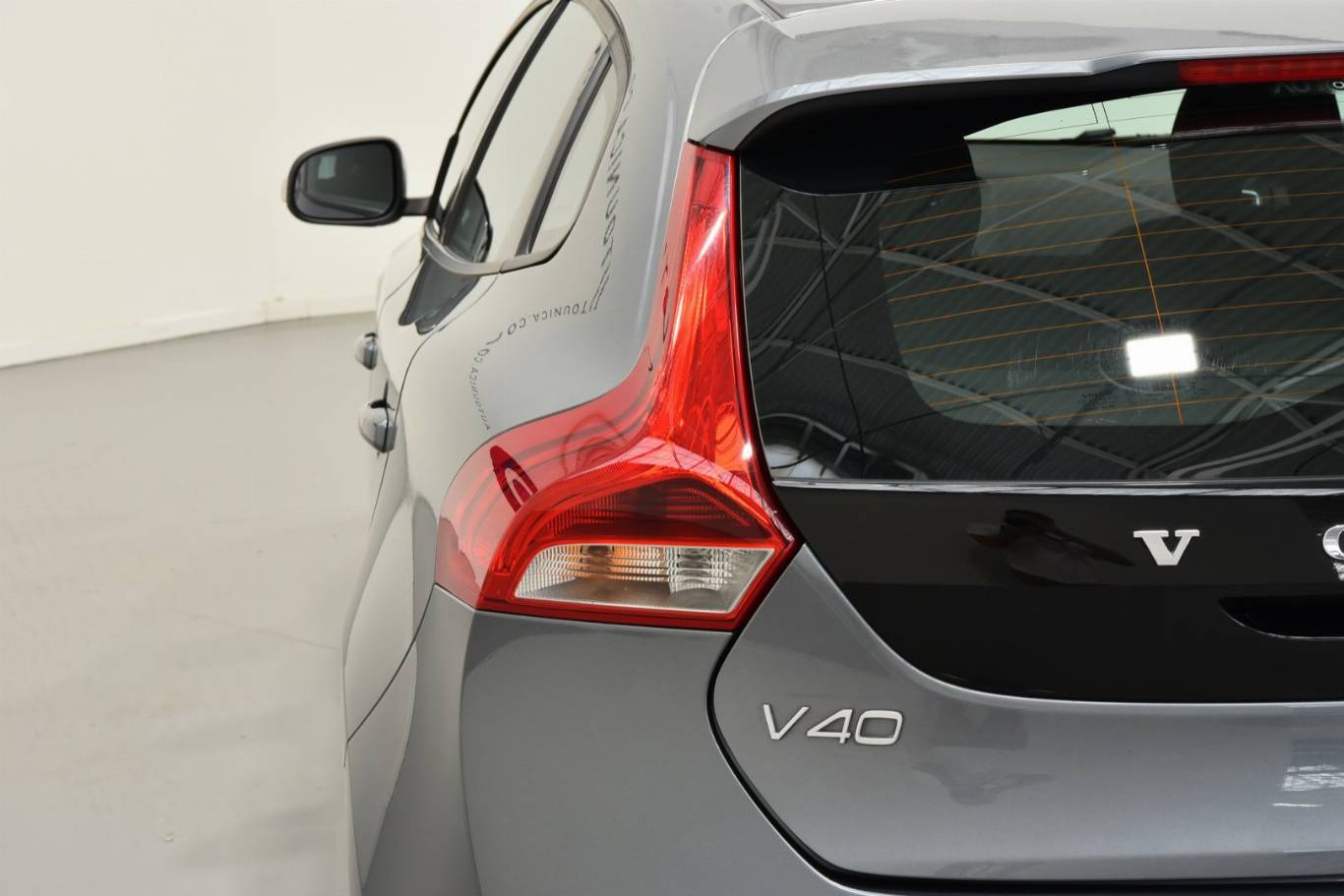 VOLVO V40 39
