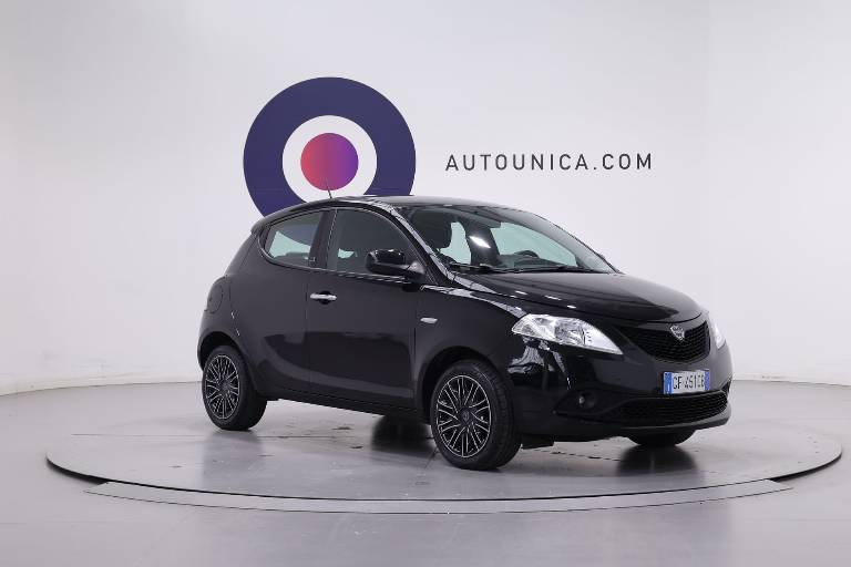 LANCIA Ypsilon 3