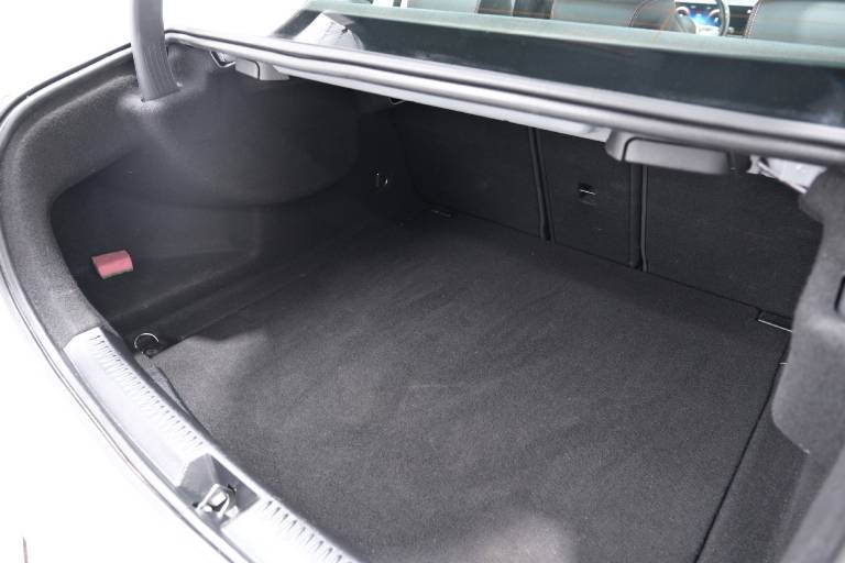 MERCEDES-BENZ A 180 65