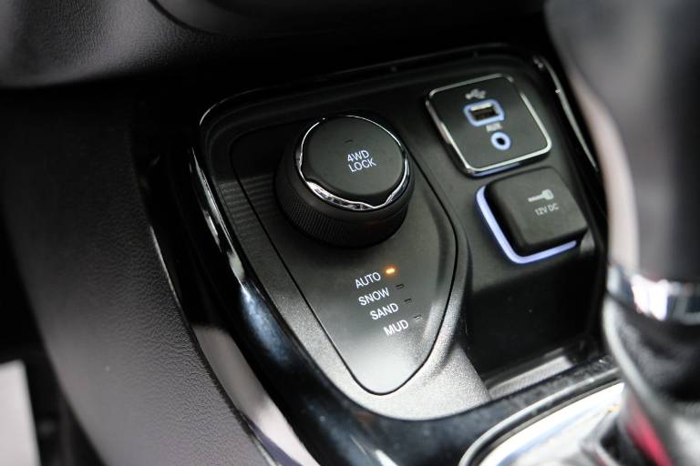 JEEP Compass 29