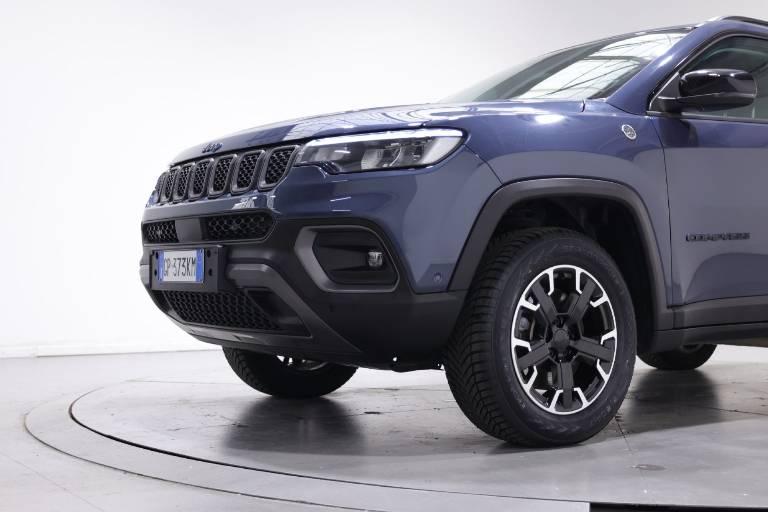 JEEP Compass 11