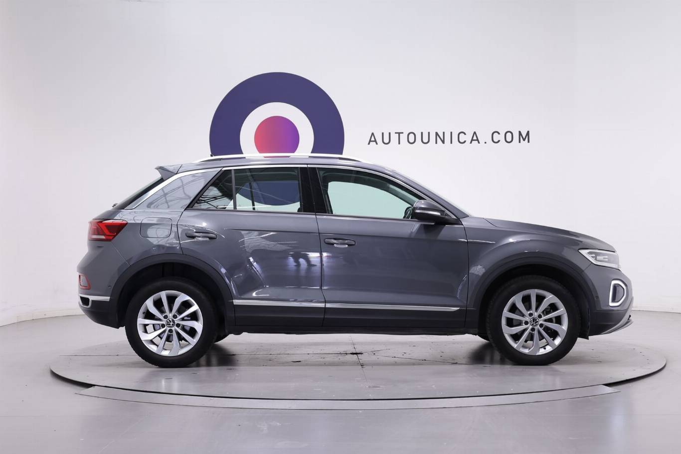 VOLKSWAGEN T-Roc 4