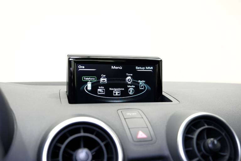 AUDI A1 26
