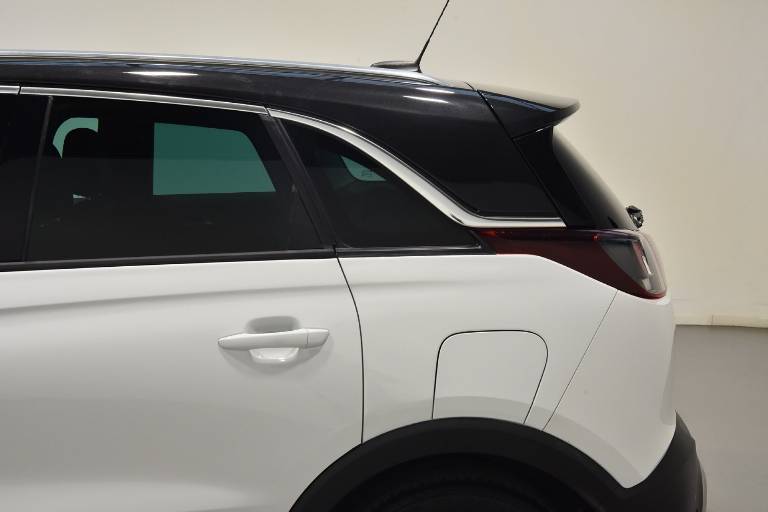 OPEL Crossland X 46