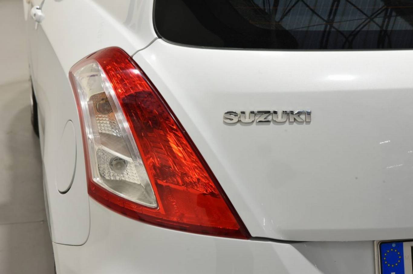 SUZUKI Swift 21