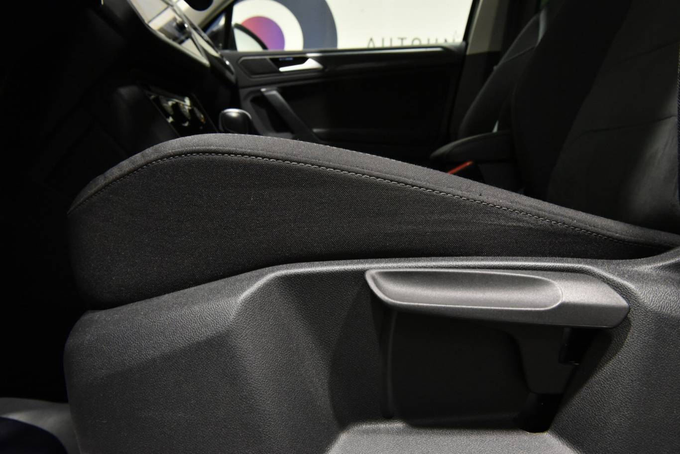 VOLKSWAGEN Tiguan 45