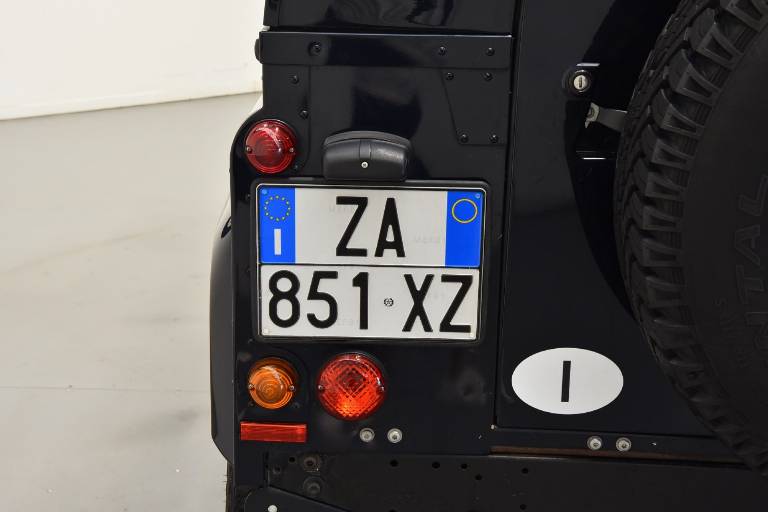 LAND ROVER Defender 13