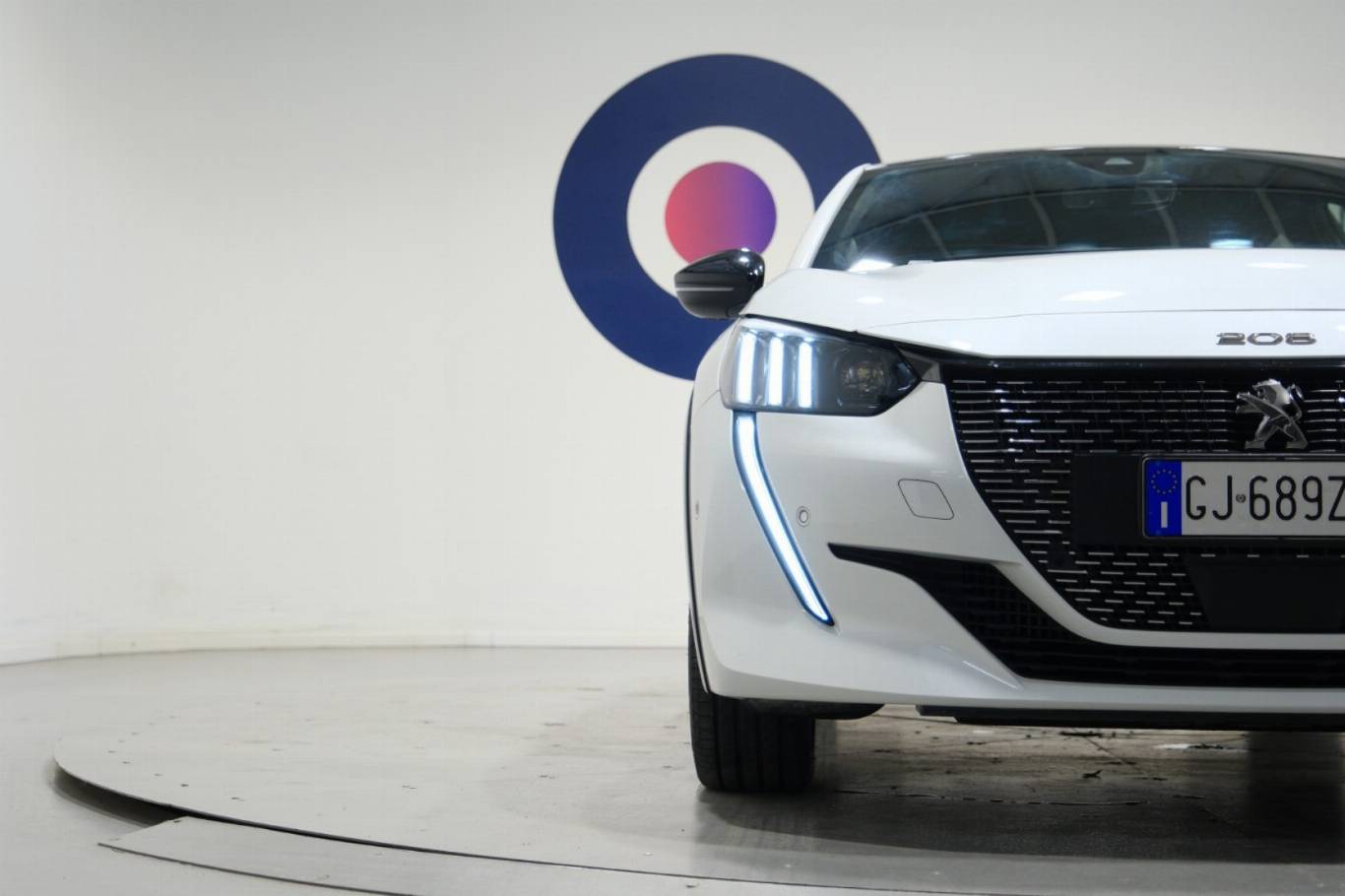 PEUGEOT 208 52