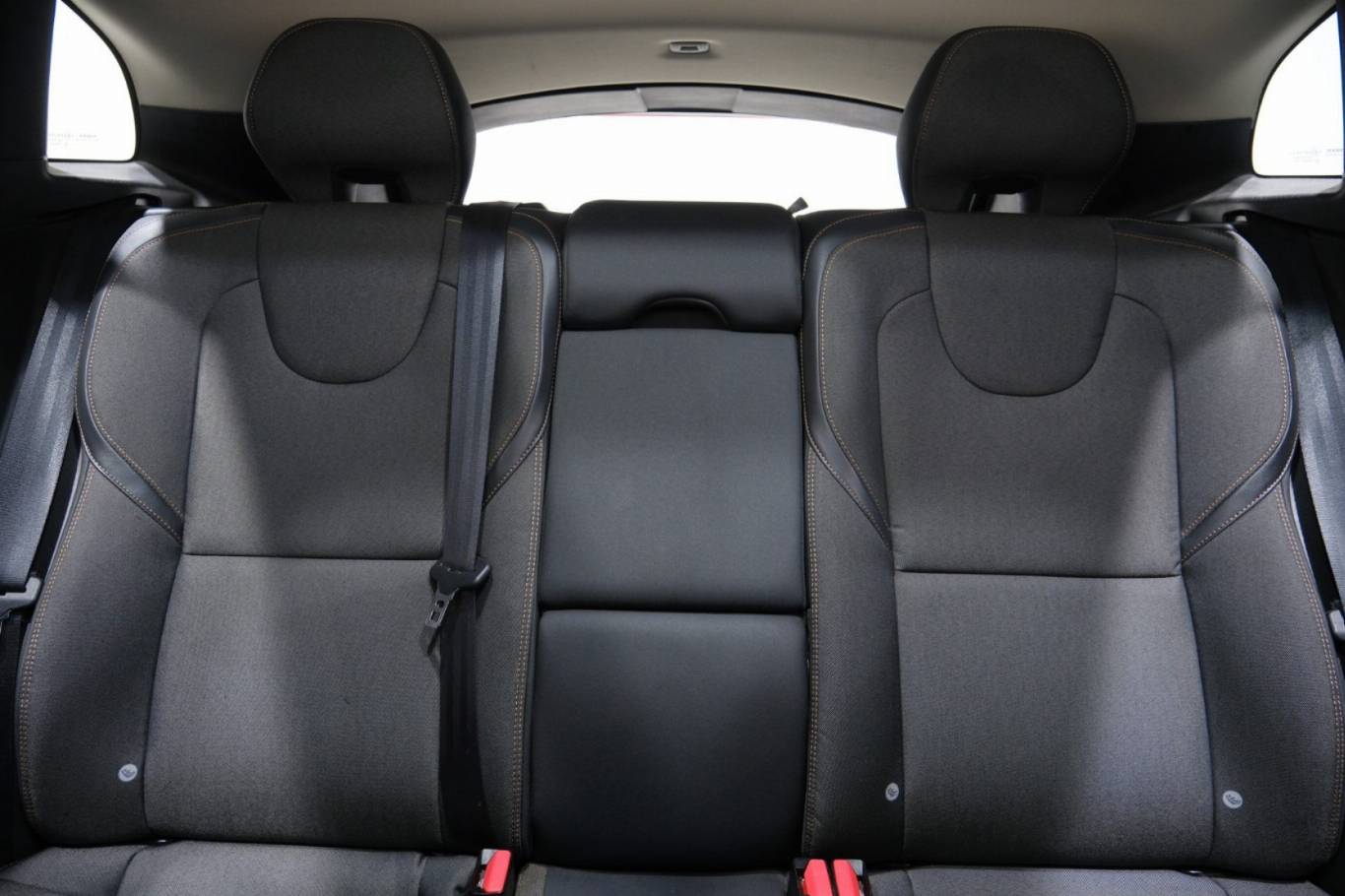 VOLVO V40 Cross Country 35