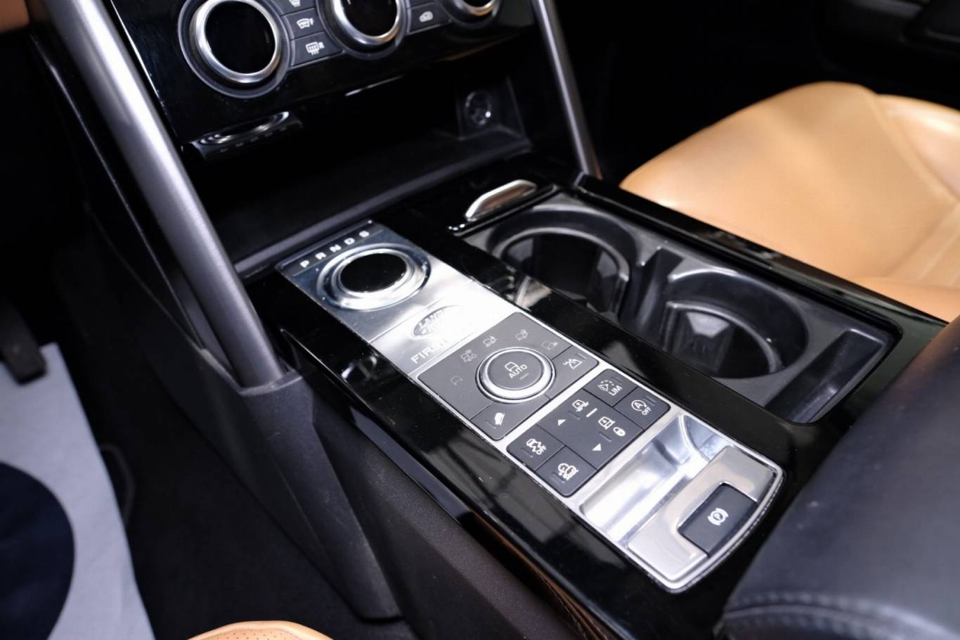 LAND ROVER Discovery 23