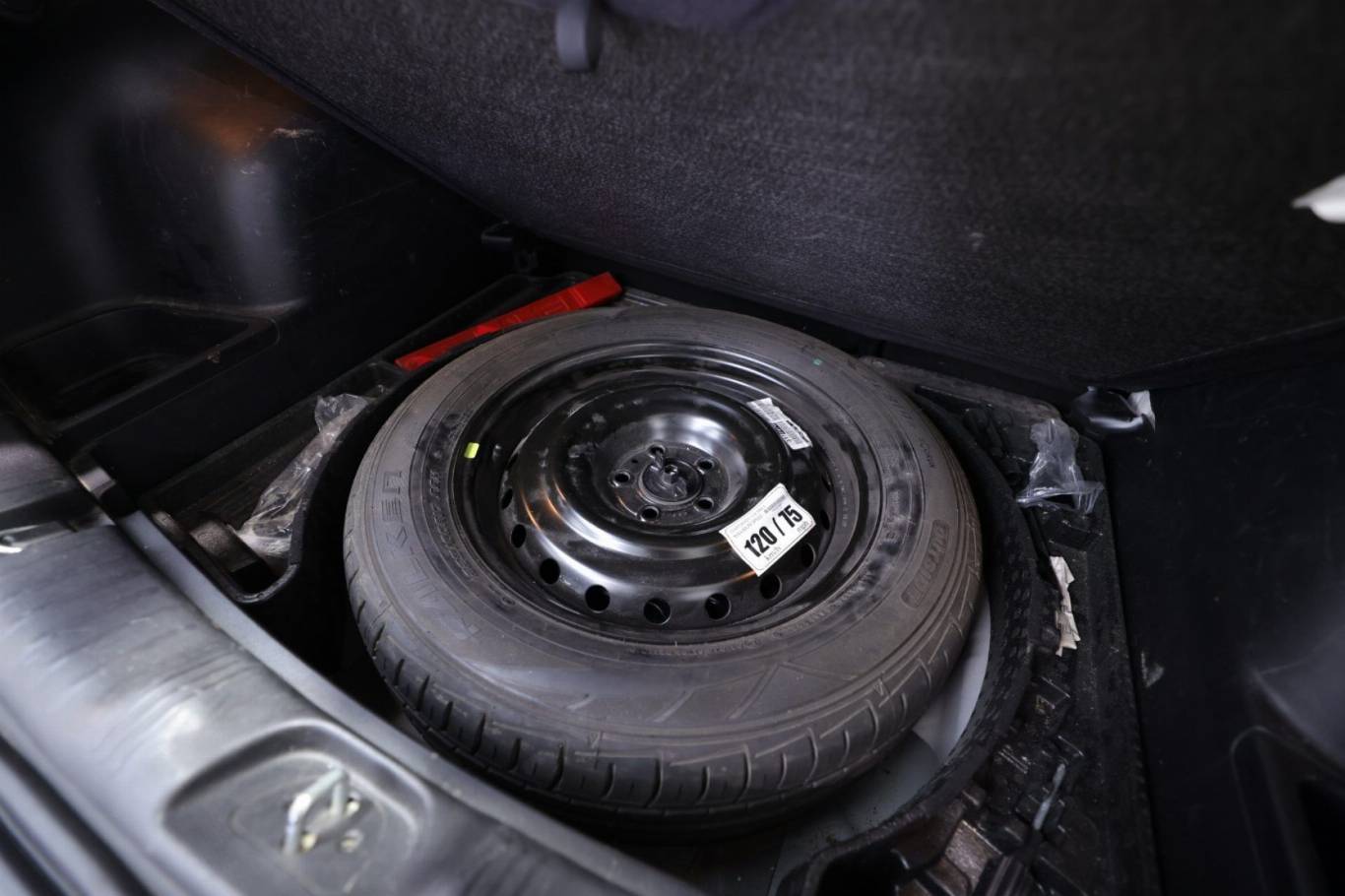 JEEP Compass 57