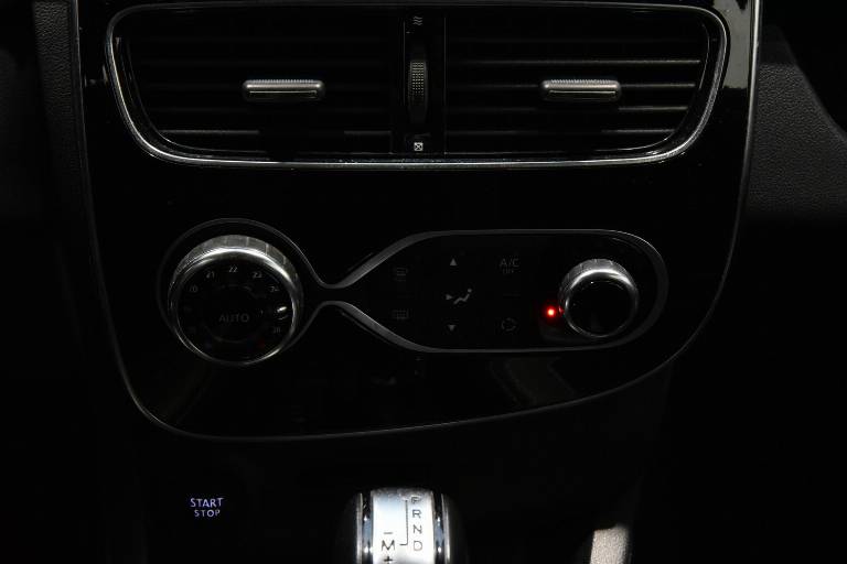 RENAULT Clio 11