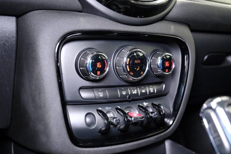 MINI Cooper Clubman 25