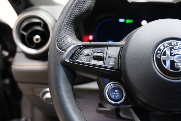 ALFA ROMEO Tonale 23