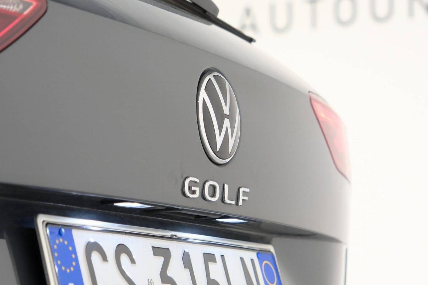 VOLKSWAGEN Golf 45