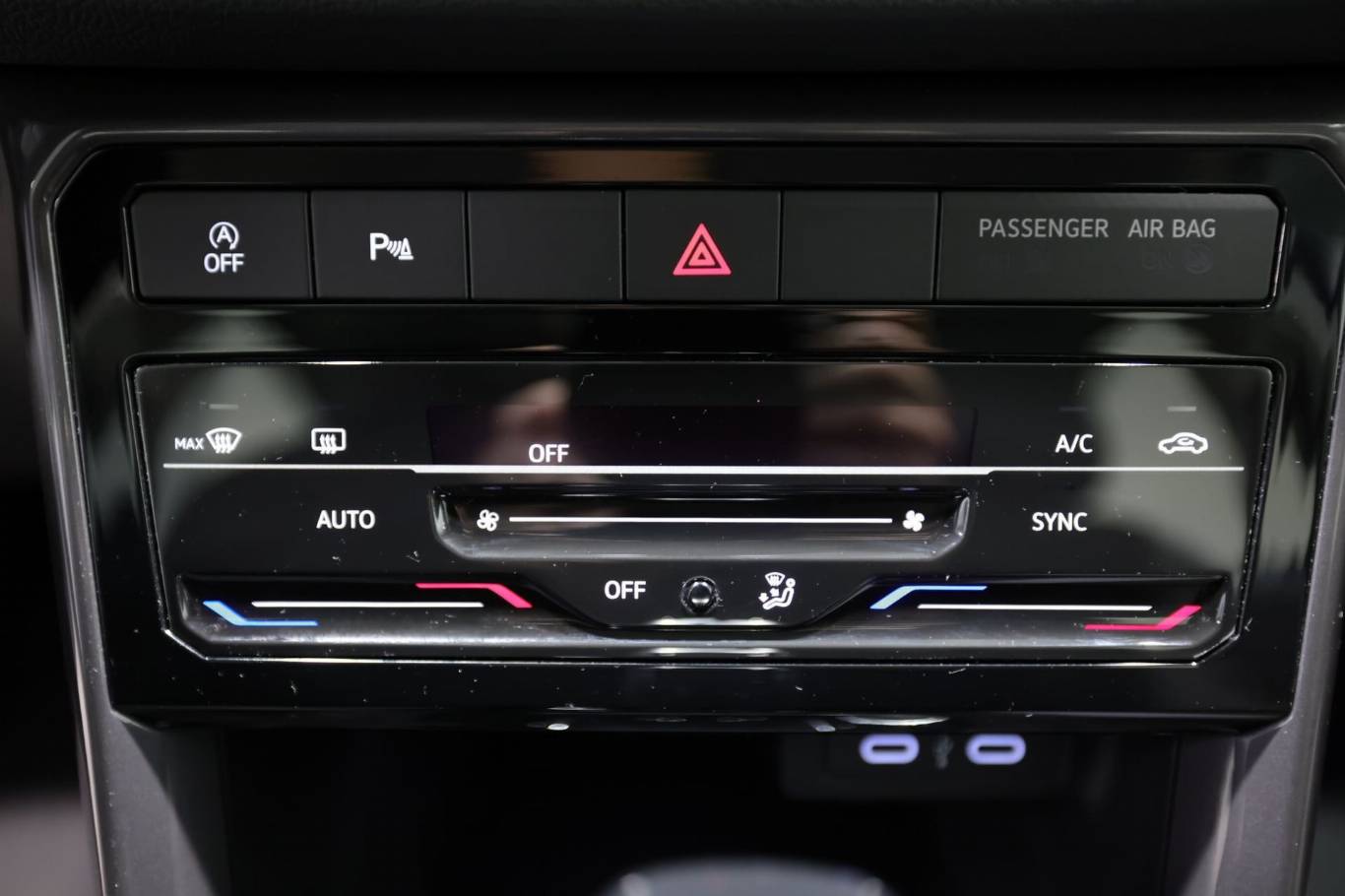 VOLKSWAGEN T-Cross 26