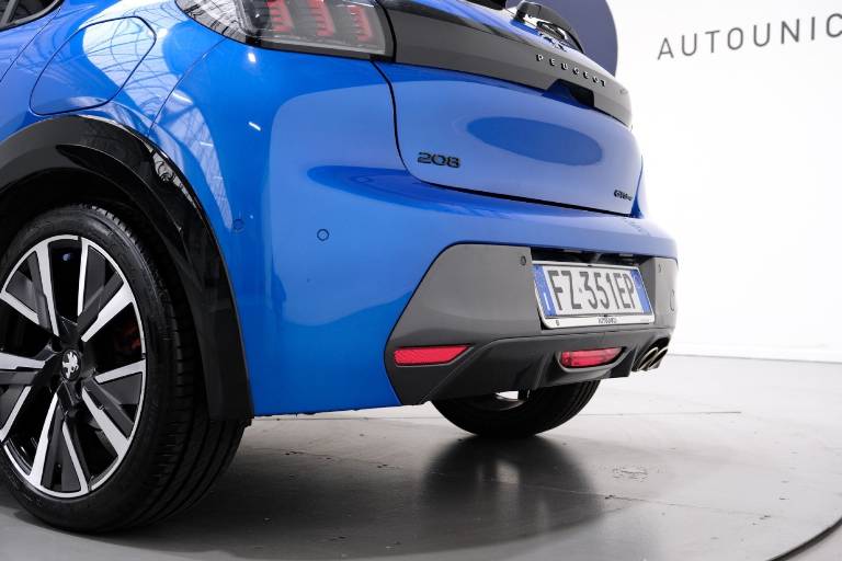 PEUGEOT 208 51