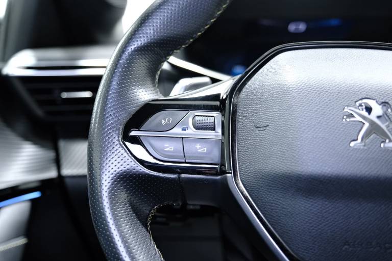 PEUGEOT 208 20