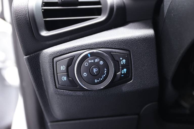FORD EcoSport 26
