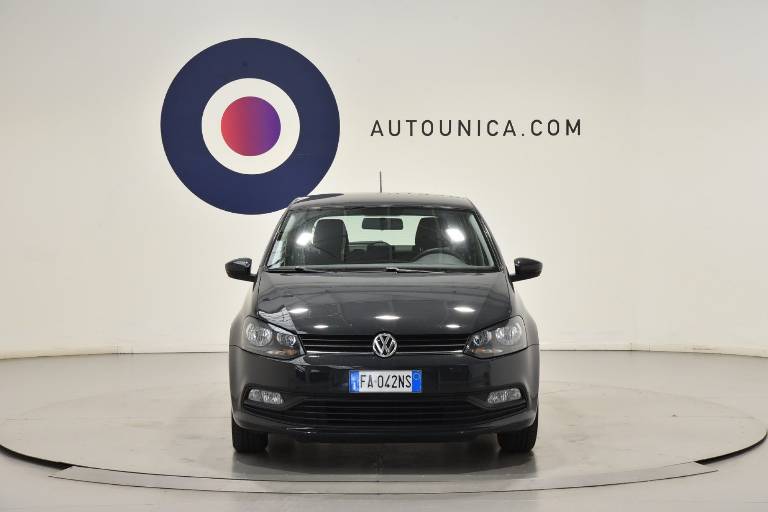 VOLKSWAGEN Polo 5