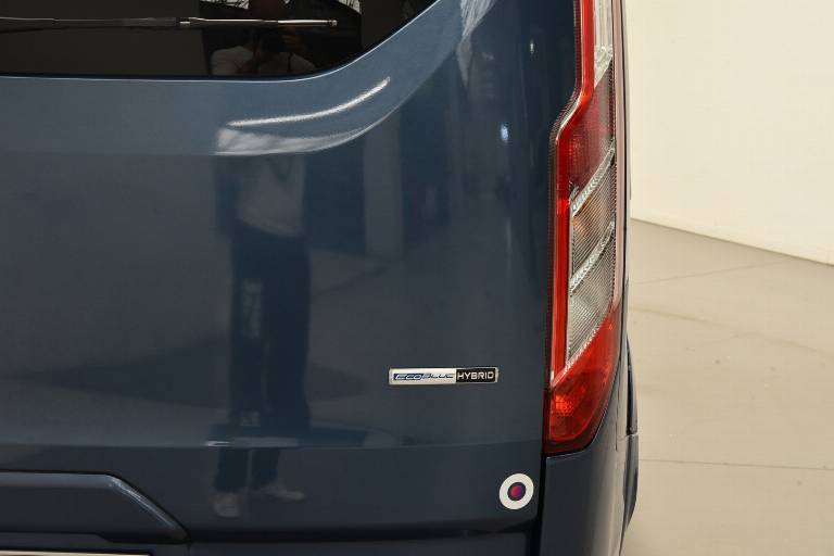 FORD Tourneo Custom 38
