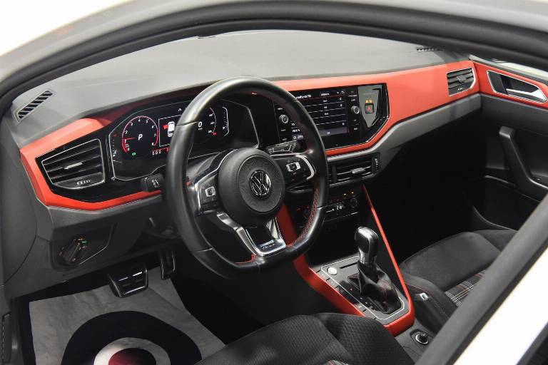 VOLKSWAGEN Polo GTI 3